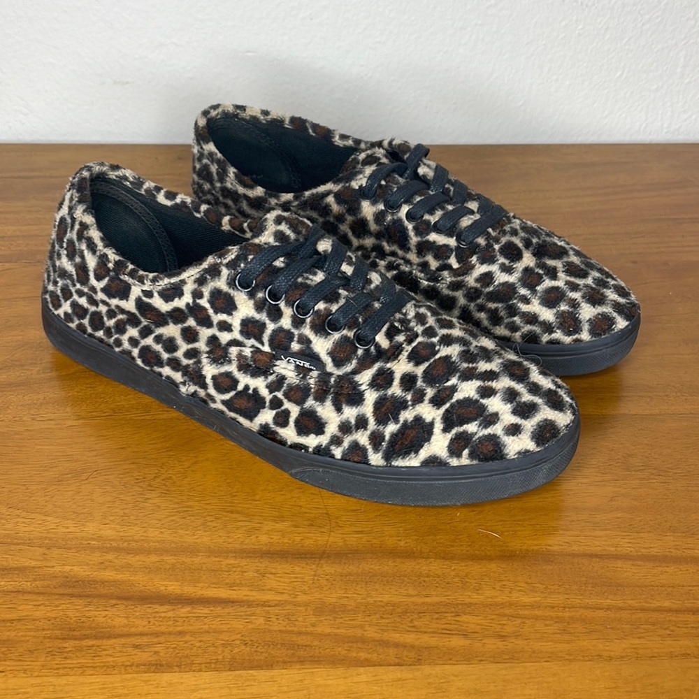 Fuzzy leopard vans authentic low pro